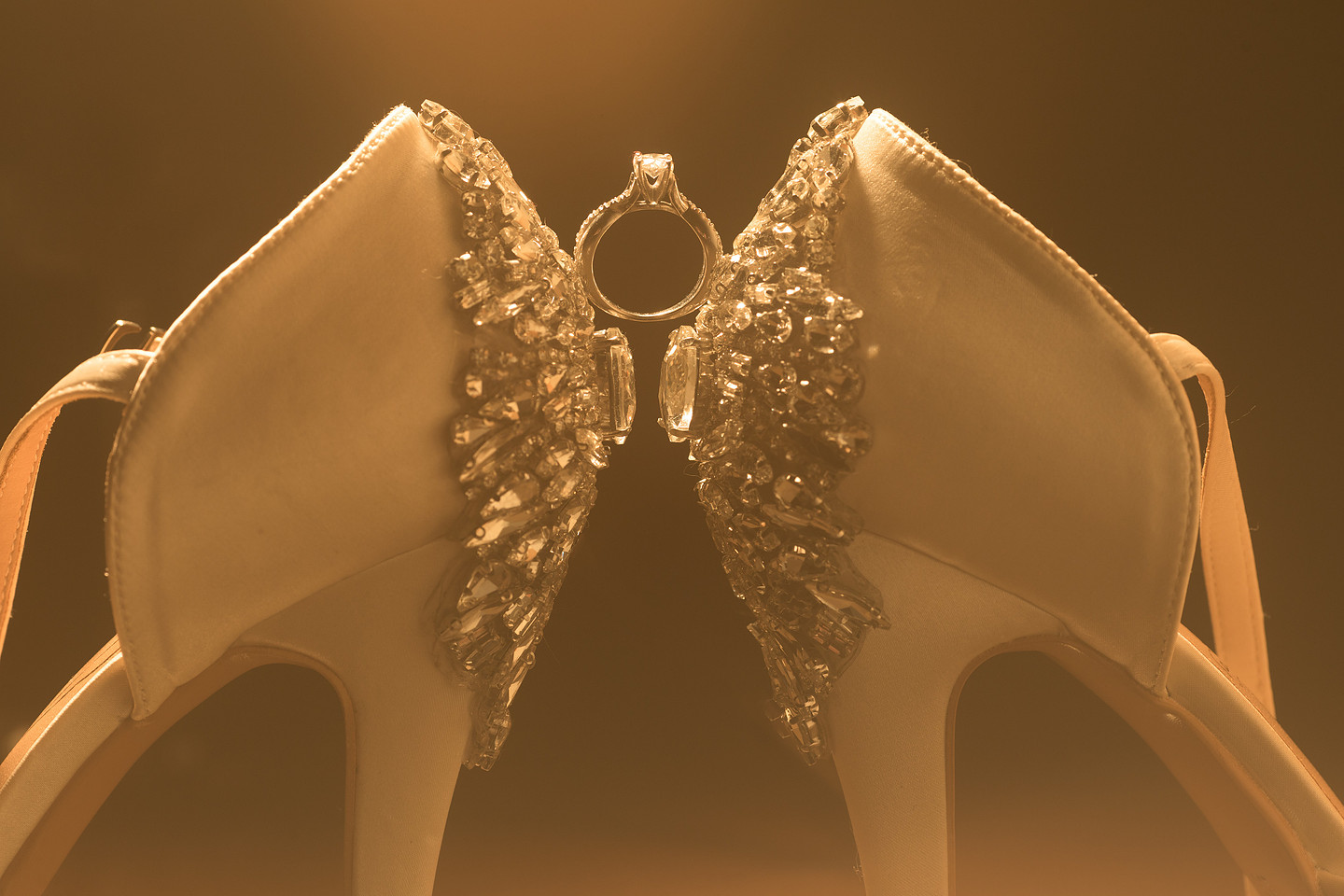 Wedding photography by Benkis Photography in Omaha